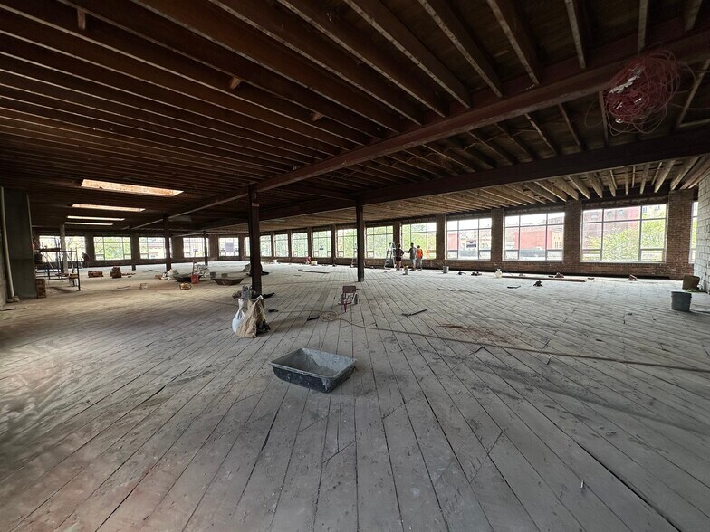 More Photos Of 2-30 South Park St, Montclair Storefront Retail Office For Lease