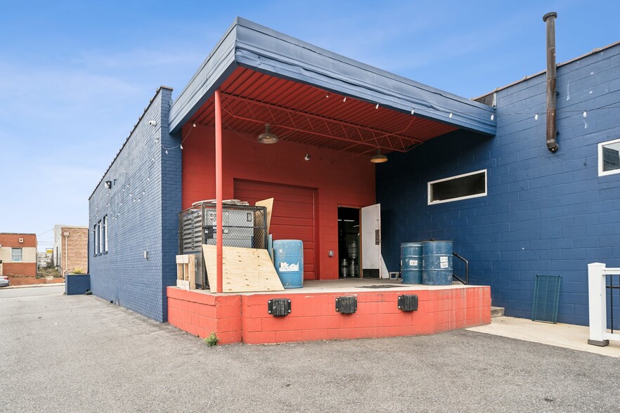 More Photos Of 704 Dawn St, Richmond Warehouse For Sale