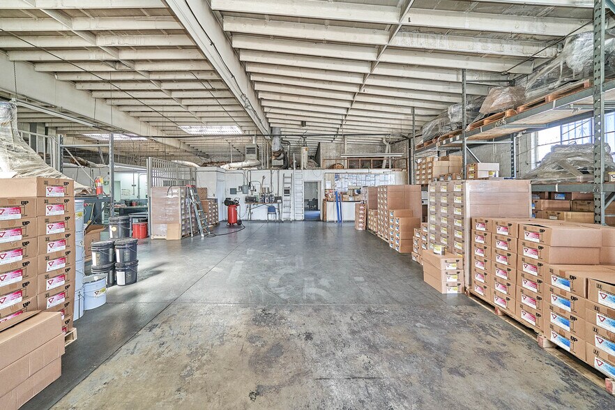 More Photos Of 5946 E Washington Blvd, Commerce Warehouse For Sale