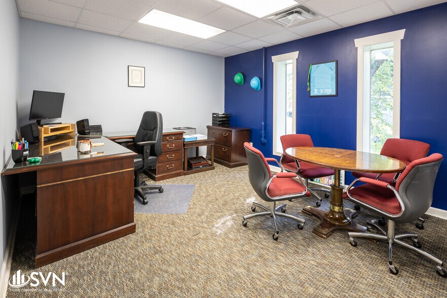 More Photos Of 700 E Loudon Ave, Lexington Manufacturing For Sale