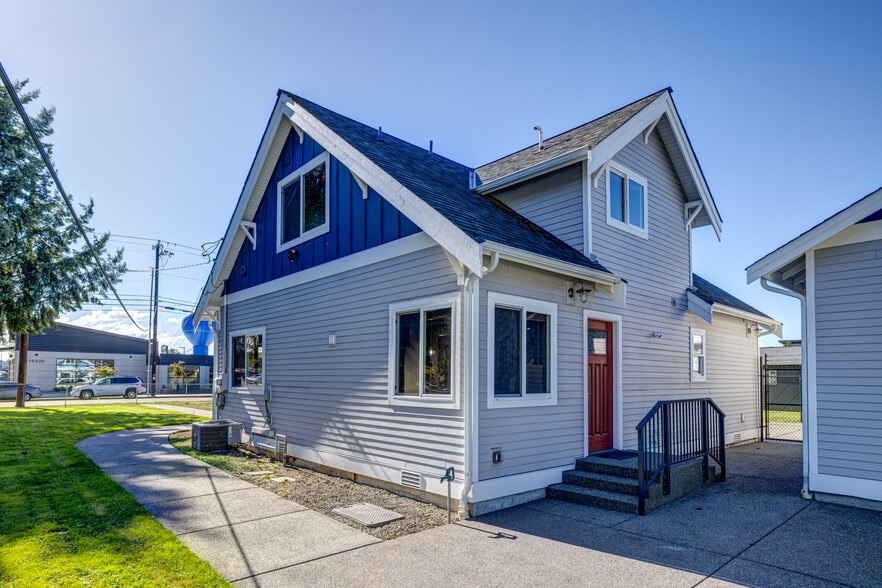 More Photos Of 16303 64th St E, Sumner Office For Lease