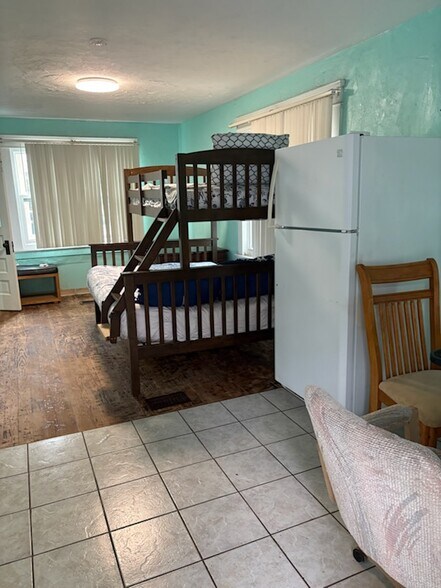 More Photos Of 547 High St, Daytona Beach Office For Sale