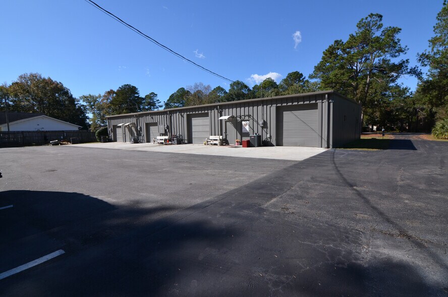 More Photos Of 1235 Boone Hill Rd, Summerville Flex For Lease