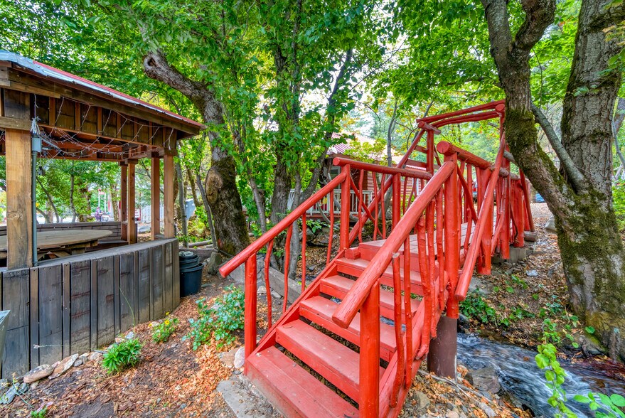 More Photos Of 14785 Belden Town rd, Belden Hotel For Sale