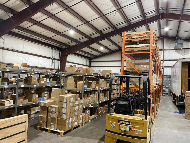 More Photos Of 3748 N Eagle Mountain Dr, Flagstaff Warehouse For Lease