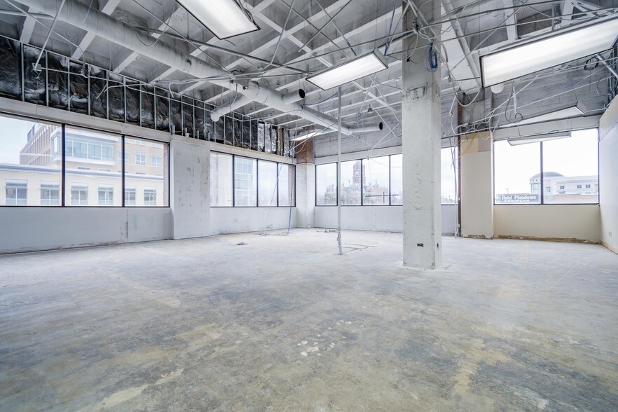 More Photos Of 324 S State St, Salt Lake City Office For Lease
