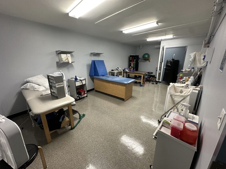 More Photos Of 52 Summer St, Boston General Retail For Lease