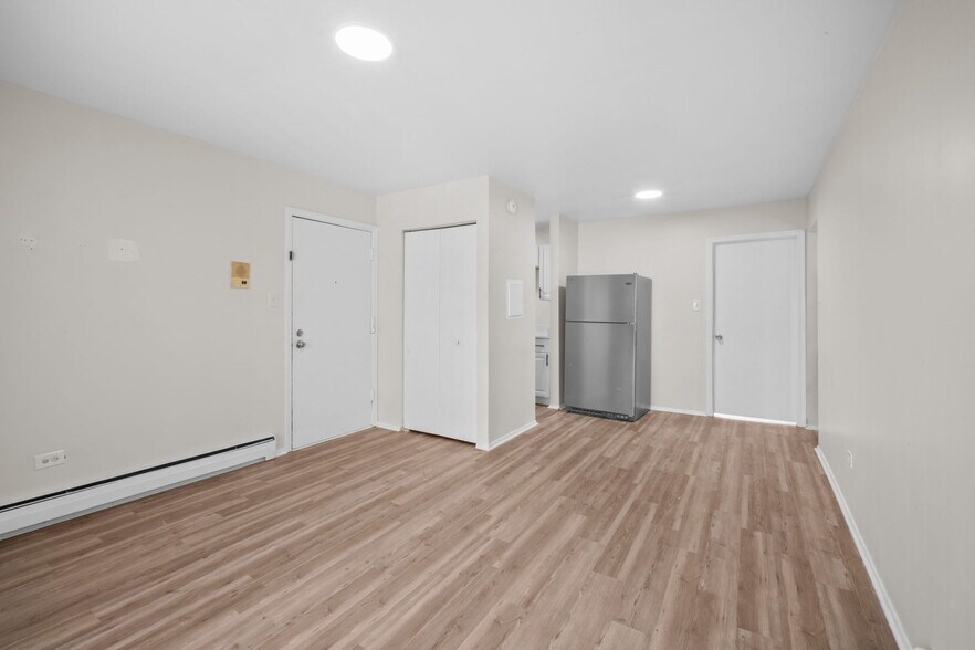 More Photos Of 3045 Bernice Rd, Lansing Apartments For Sale