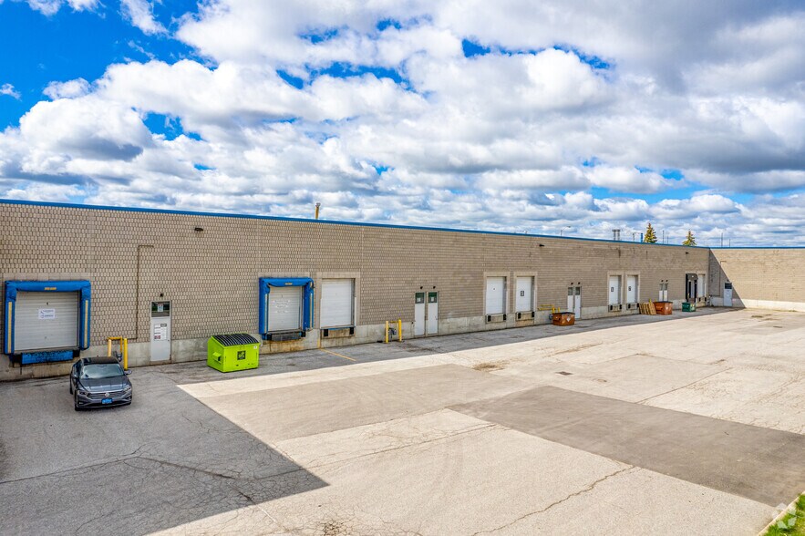 More Photos Of 70 Ironside Cres, Toronto Warehouse For Lease