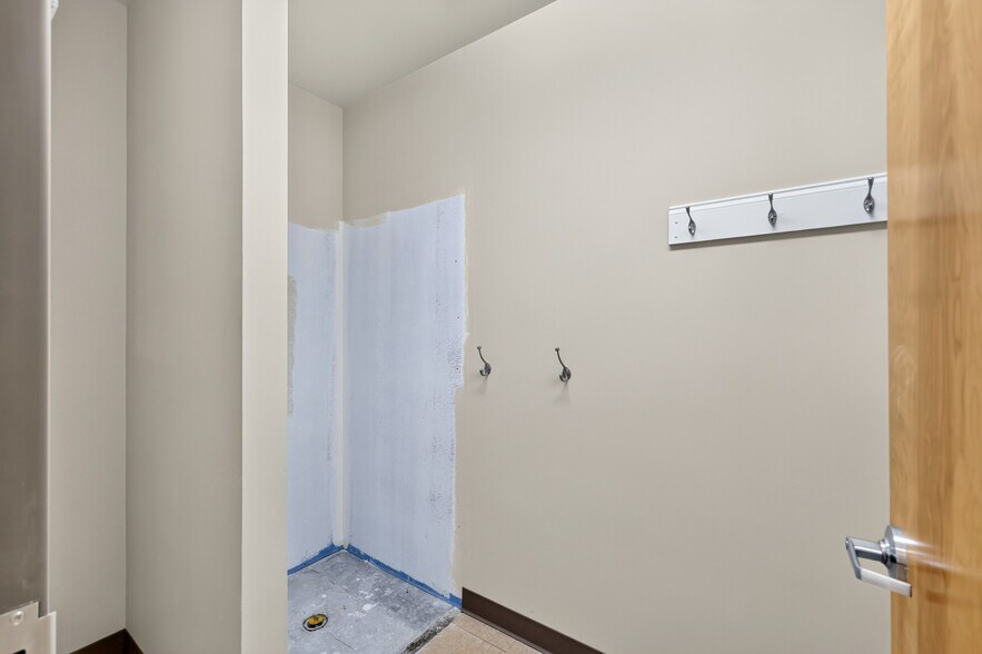 More Photos Of 2208 N Swing Ln, Liberty Lake Medical For Lease