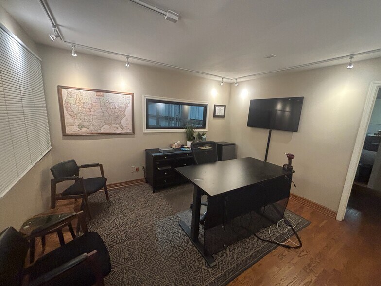 More Photos Of 9151 Youree Dr, Shreveport Distribution For Sale