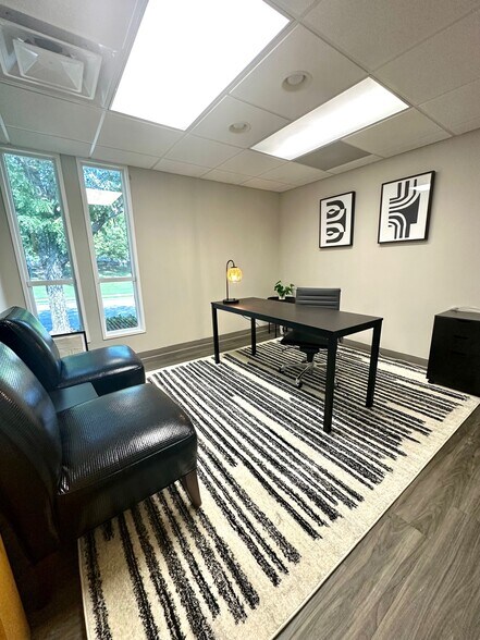 More Photos Of 10431 Patterson Ave, Richmond Coworking Space