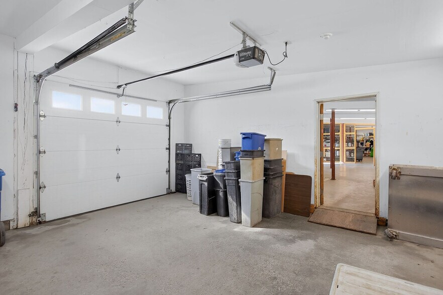 More Photos Of 18 Elm Ct, Sheffield Restaurant For Sale
