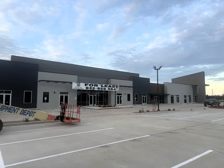 More Photos Of 1320 W League City Pky, League City Storefront For Lease
