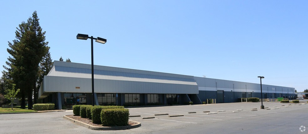 More Photos Of 4119 S Market Ct, Sacramento Unknown For Lease