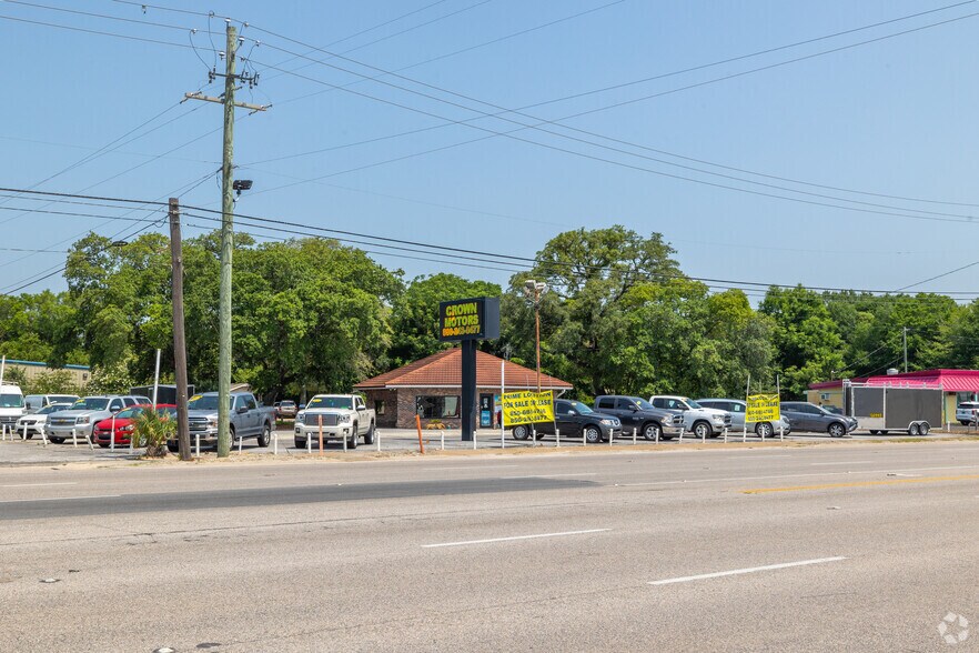 More Photos Of 500 Eglin Pky, Fort Walton Beach Auto Dealership For Sale