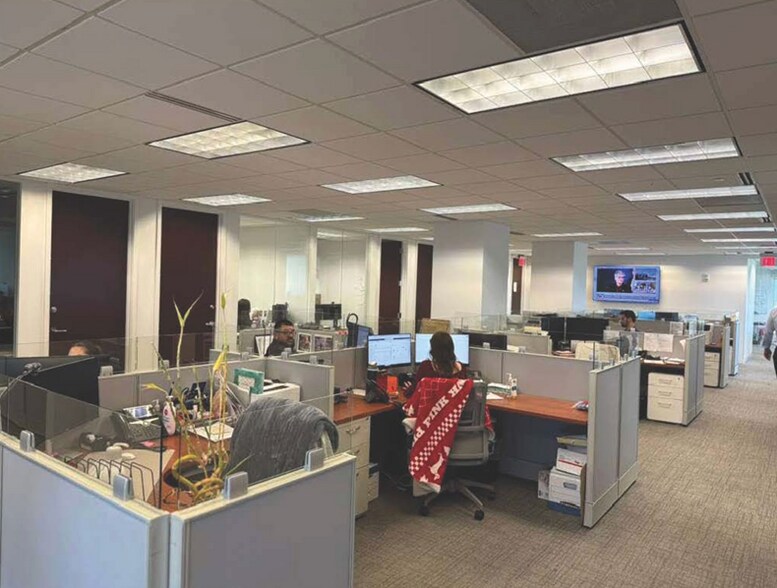 More Photos Of 2601 S Bayshore Dr, Coconut Grove Office For Lease