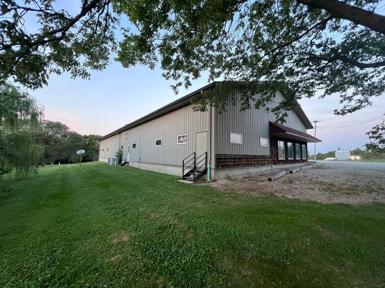 More Photos Of 9393 Old Highway 54, New Bloomfield Daycare Center For Sale