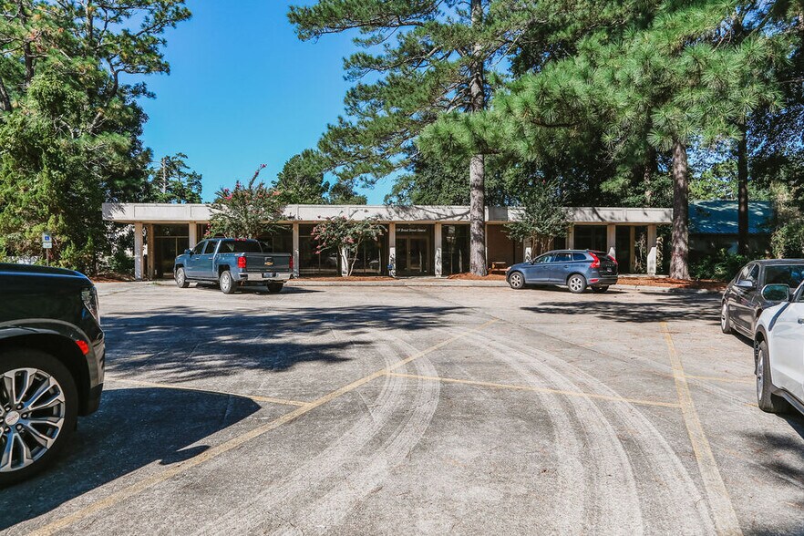 More Photos Of 130 Lexington Ln, Southern Pines Office For Lease