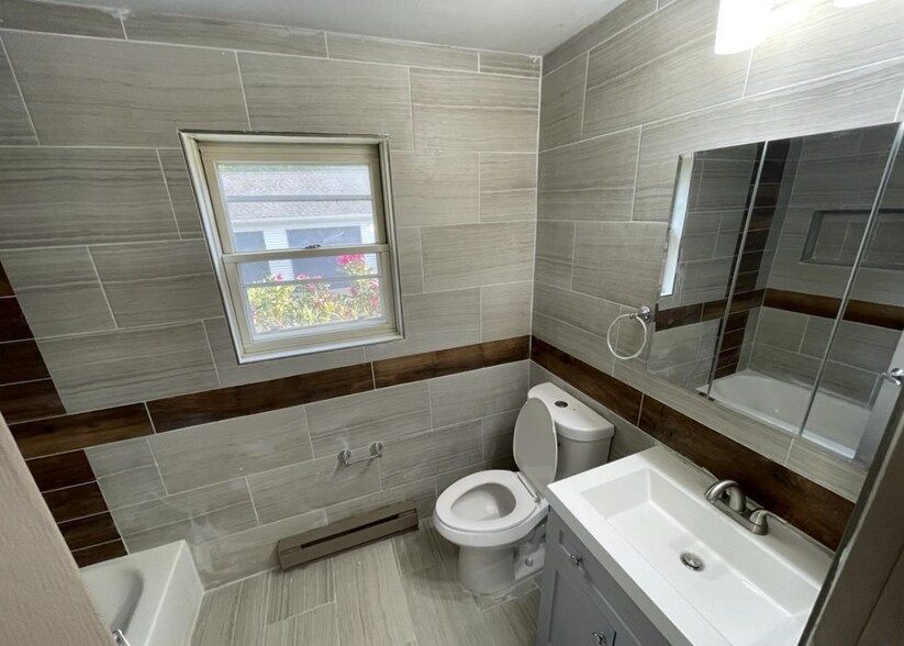 More Photos Of 23-36 Pine Crest Ridge, Woodstock Apartments For Sale