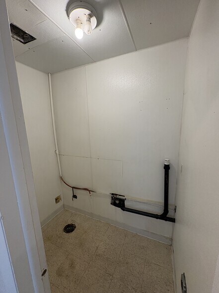 More Photos Of 5634-5636 Newland Way, Arvada Industrial For Sale