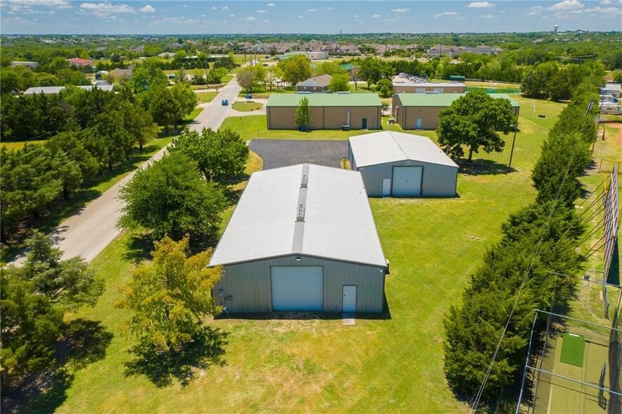 Primary Photo Of 382 Ranch Trl, Rockwall Warehouse For Sale