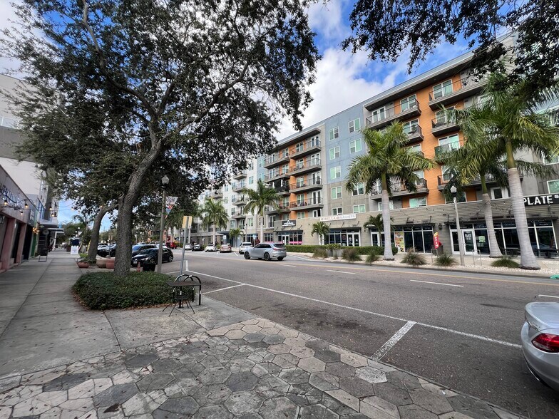 More Photos Of 1610 Central Ave, Saint Petersburg Storefront For Lease