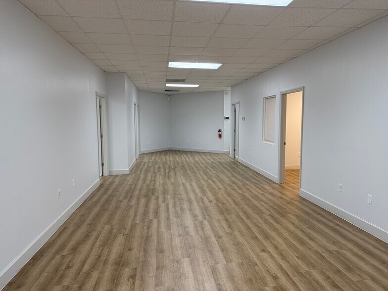 More Photos Of 3206-3212 Parkside Center Cir, Tampa Medical For Sale