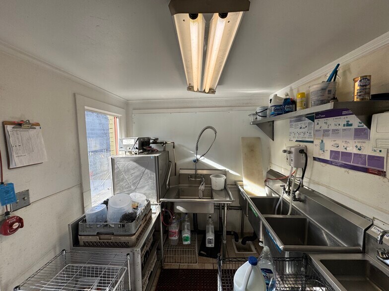 More Photos Of 725 S Center St, Reno Restaurant For Lease