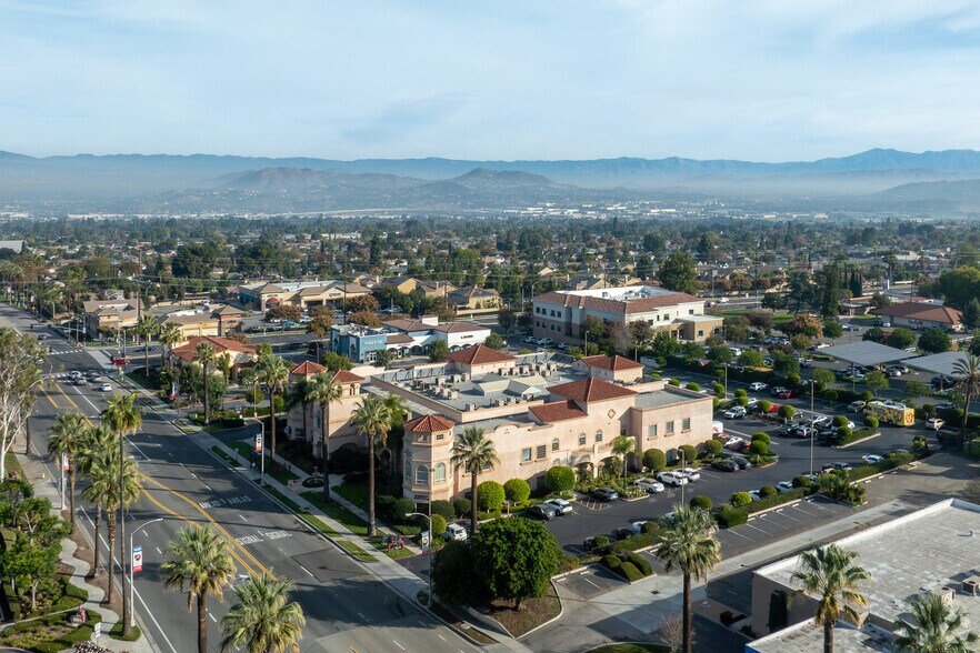 More Photos Of 2275 S Main St, Corona Office For Lease