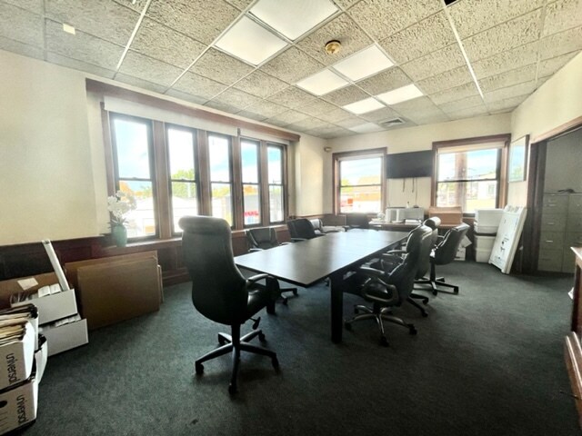 More Photos Of 1224 Hyde Park Ave, Hyde Park Loft Creative Space For Lease