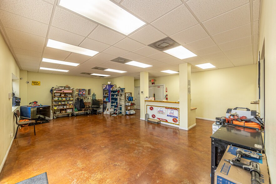 More Photos Of 7416 El Dorado Ct, Laredo Service For Sale