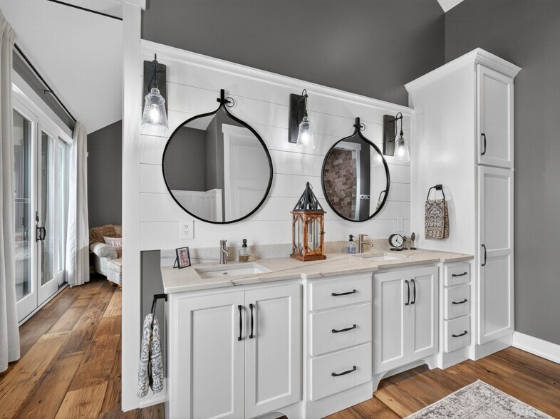 More Photos Of 15306 Covington Rd, Fort Wayne Flex For Sale