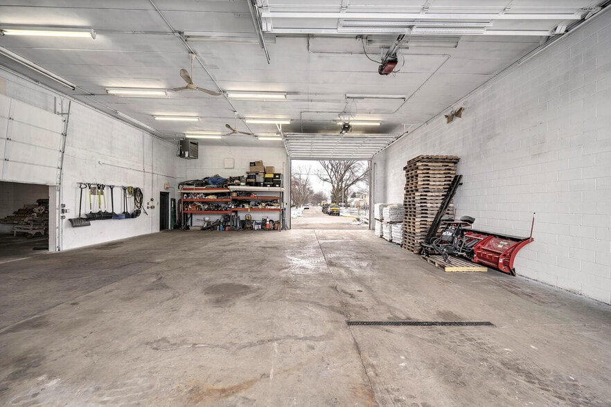 More Photos Of 4100 Washington Blvd, Hillside Industrial For Sale
