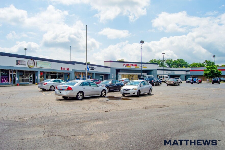 Primary Photo Of 612-660 Harrisburg Pike, Columbus Storefront For Sale