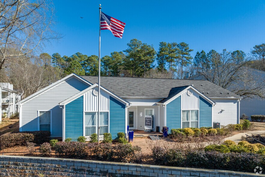 More Photos Of 5816 Covington Hwy, Decatur Apartments For Sale
