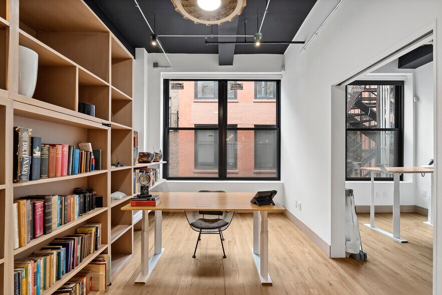 More Photos Of 35 W 36th St, New York Office For Sale