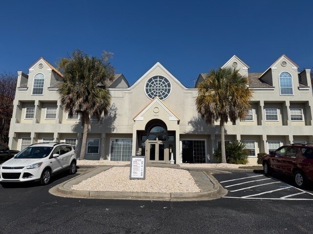 Primary Photo Of 6000 Woodside Executive Ct, Aiken Medical For Lease