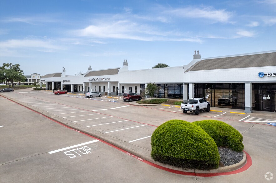 More Photos Of 1600 Central Dr, Bedford Medical For Lease