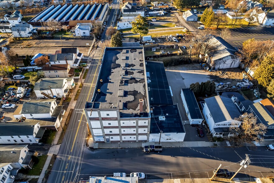 More Photos Of 373 High St, Wilkes Barre Manufacturing For Lease