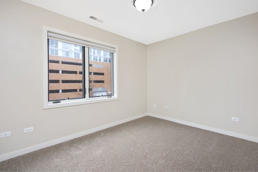 More Photos Of 479-483 N Harlem Ave, Oak Park Apartments For Lease
