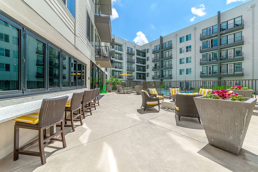 More Photos Of 110 W Cityline Dr, Richardson Apartments For Lease