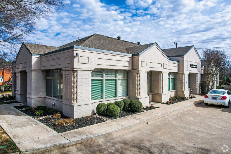 More Photos Of ,  Office For Sale