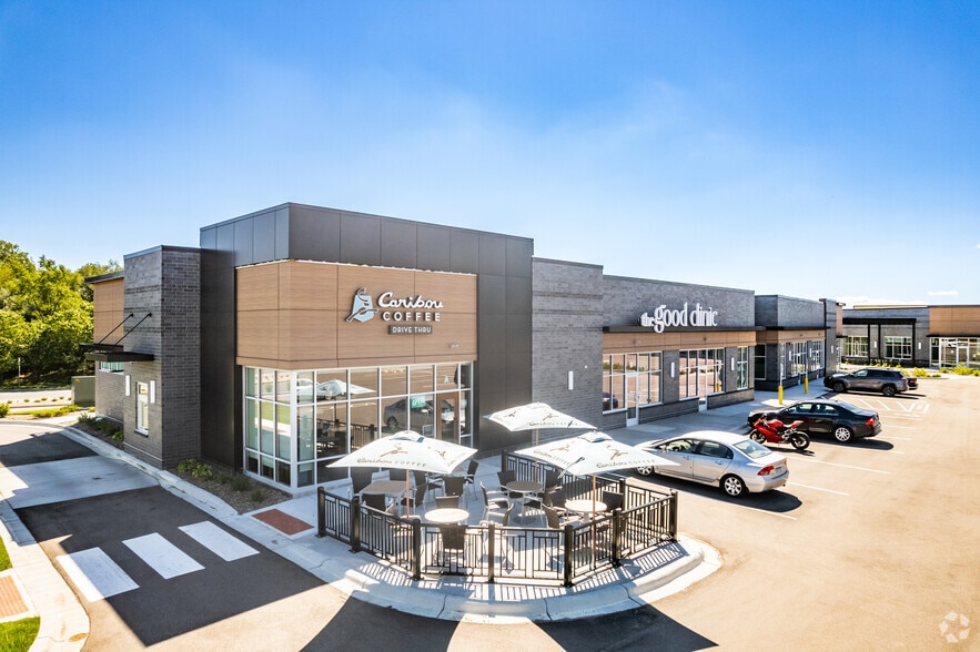 More Photos Of 855 Vikings Parkway, Eagan Restaurant For Lease