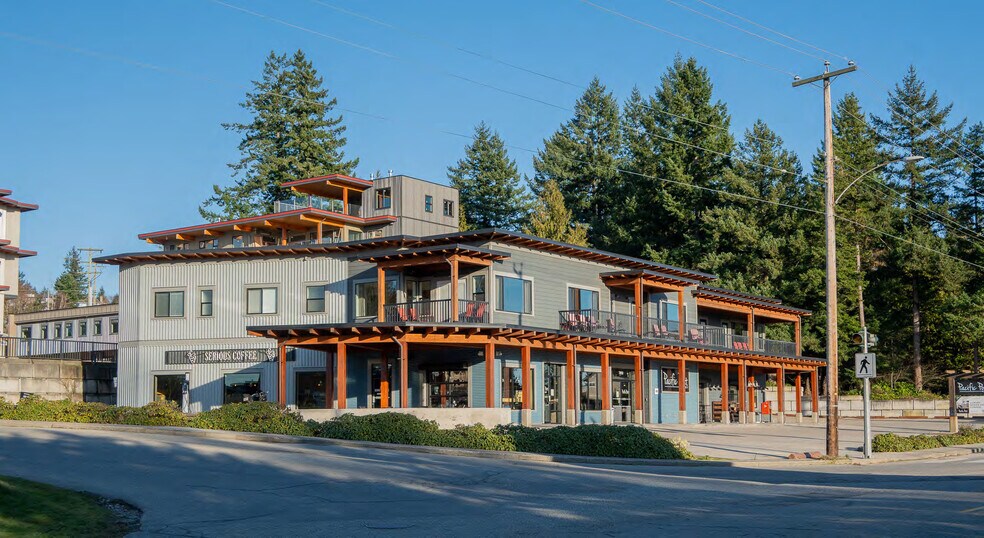 More Photos Of 7013 Thunder Bay St, Powell River General Retail For Sale