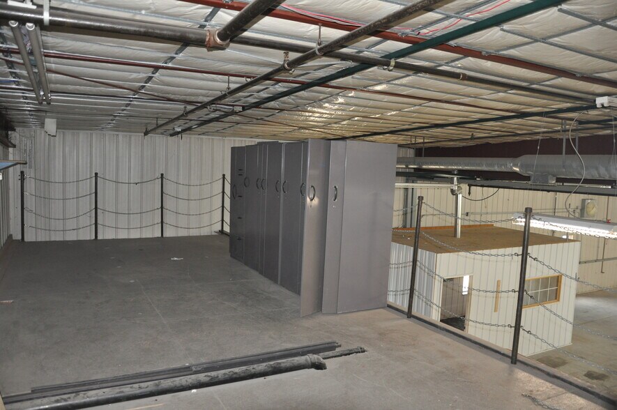 More Photos Of 1401 Fallon Ave NE, Monticello Warehouse For Lease