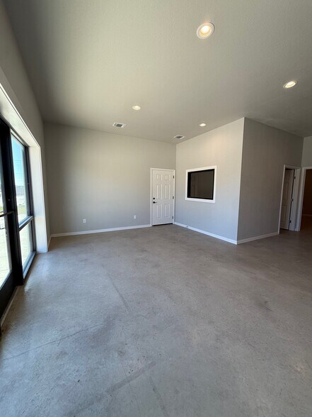 More Photos Of 2495 FM 1189, Brock Flex For Lease