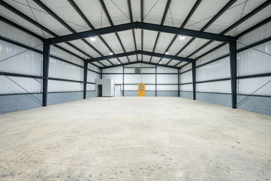More Photos Of 9 Marigold Ln, Ringgold Warehouse For Lease