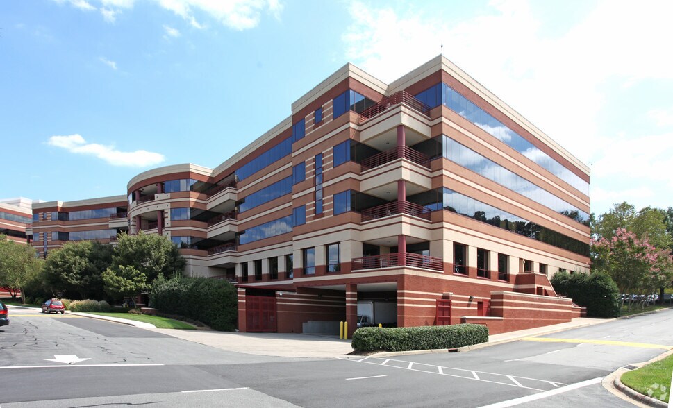 More Photos Of 1000 E Hanes Mill Rd, Winston-Salem Office For Sale