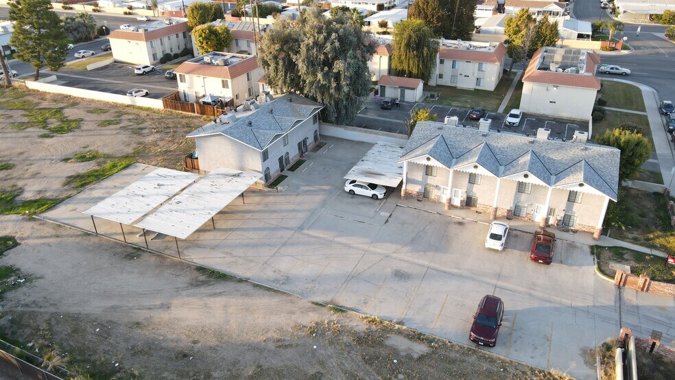 More Photos Of 4023 O St, Bakersfield Apartments For Sale
